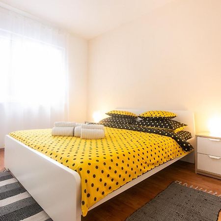 Apartment Noemi Pula Bagian luar foto